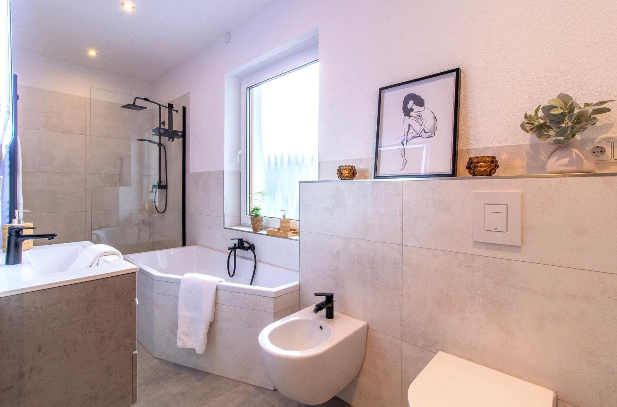Stilvolles City-Apartment I Netflix I Wlan L Stellplatz I Zentral Schwarzenberg  Zewnętrze zdjęcie
