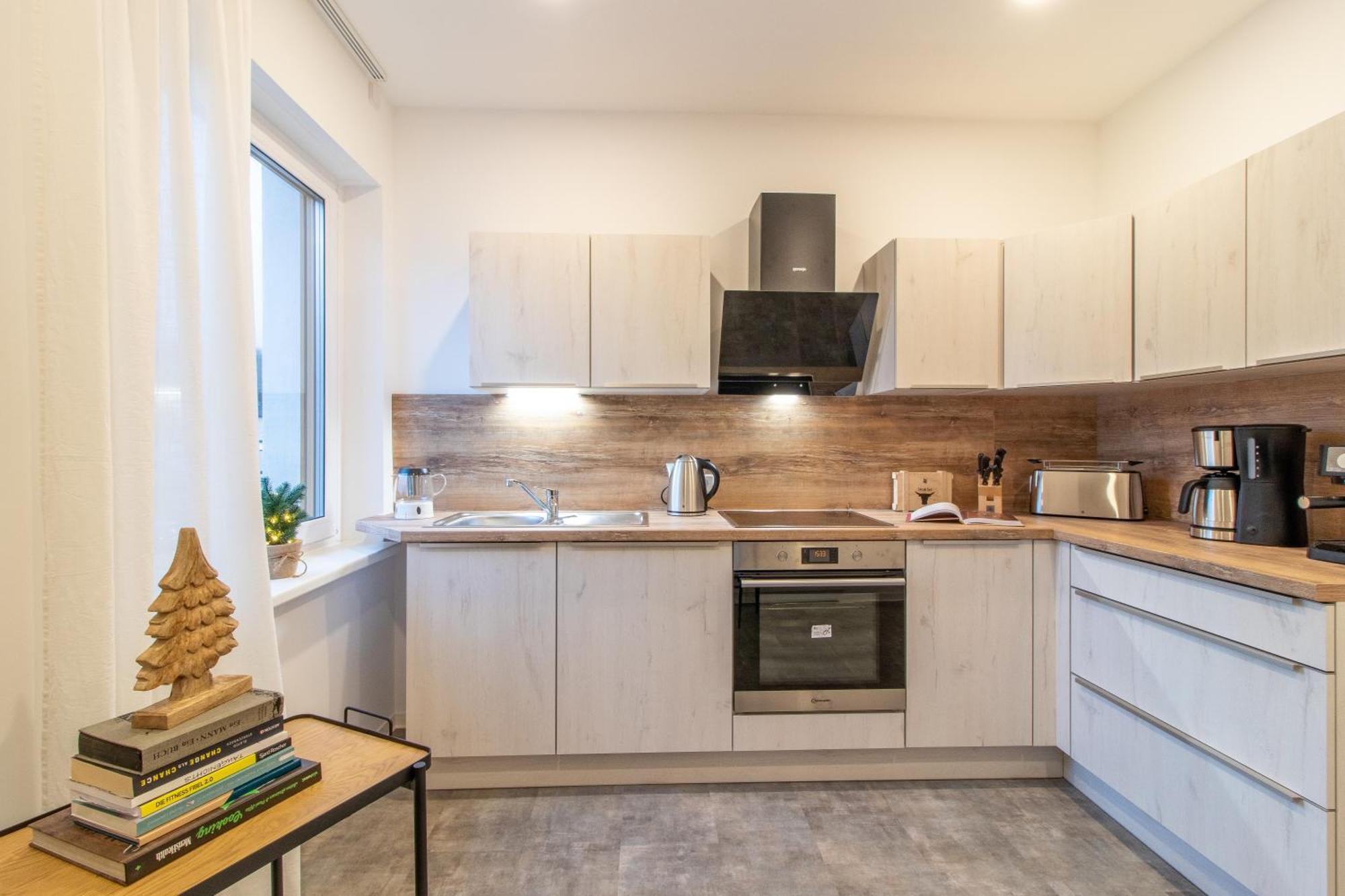Stilvolles City-Apartment I Netflix I Wlan L Stellplatz I Zentral Schwarzenberg  Zewnętrze zdjęcie