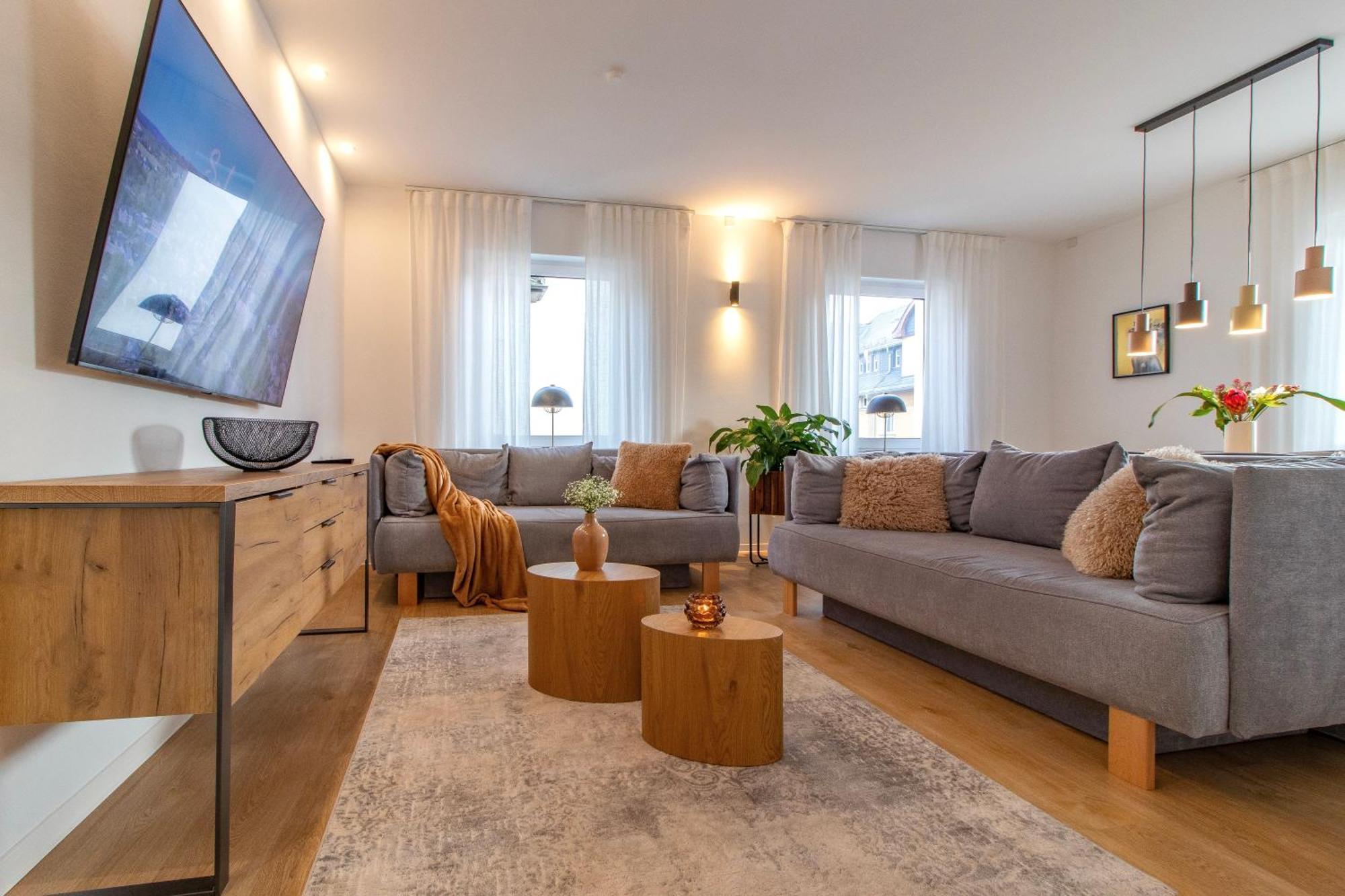 Stilvolles City-Apartment I Netflix I Wlan L Stellplatz I Zentral Schwarzenberg  Zewnętrze zdjęcie